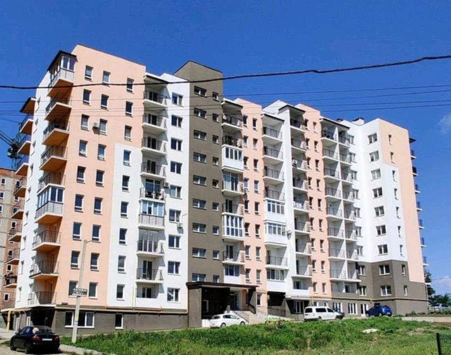 Oazis Apartments Чернивци Екстериор снимка